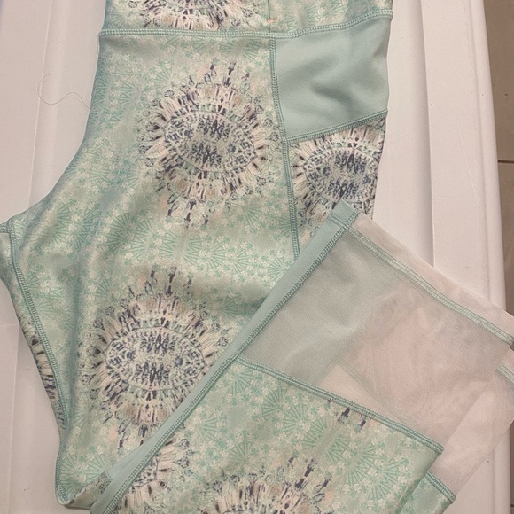 CALIA Mint Patterned capri Leggings - Picture 6 of 7